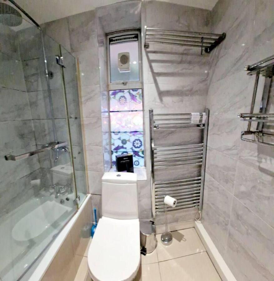 Villa Modern 3-Bed House In Surrey Quays Londres Exterior foto